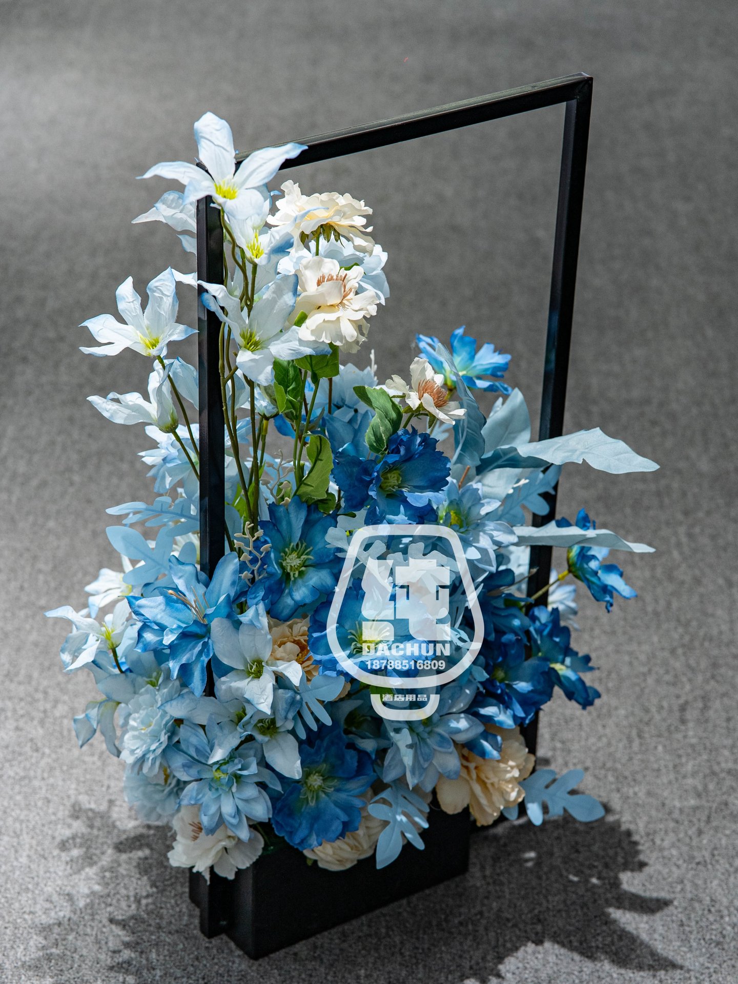 「蓝屿方庭·清逸花艺」长方形花艺