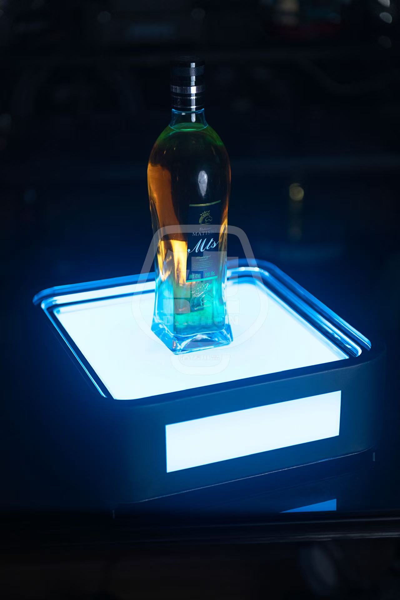 多支洋酒底座